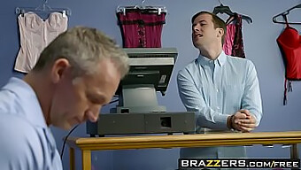 Brazzers - Storie Erotiche Con Una Milf Cicciona E Il Suo Istruttore Di Palestra