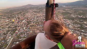 Intens Elskov Ved Daggry (Afslutning Inde) På Toppen Af Pyramider I En Varmluftsballon